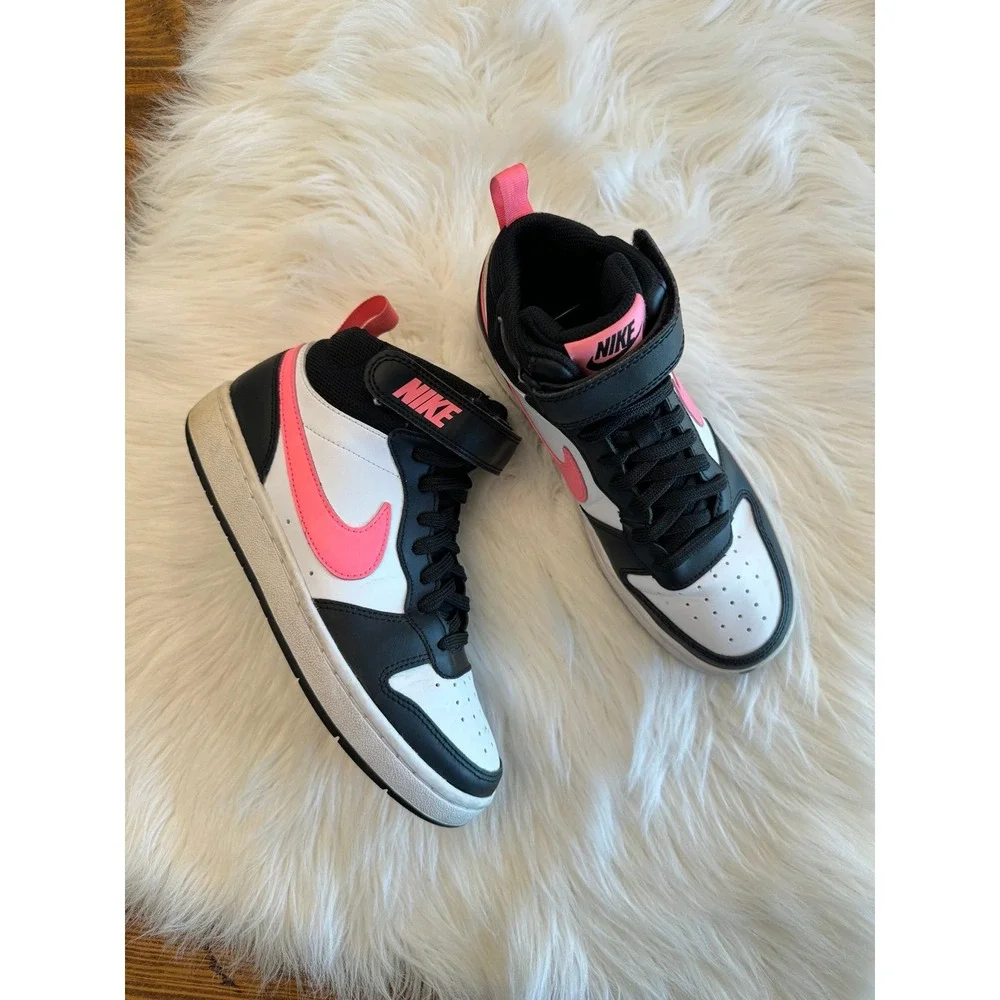 Nike Court Borough Mid‎ 2 size 5Y